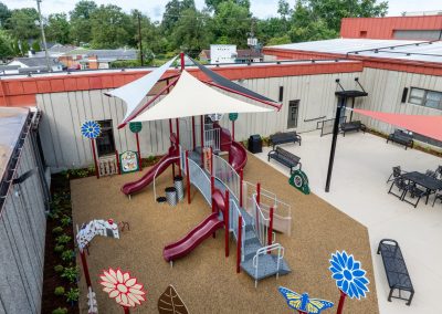 Hikes Point Christian Church Courtyard
